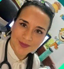 Dra. Carolina Rocha Reque